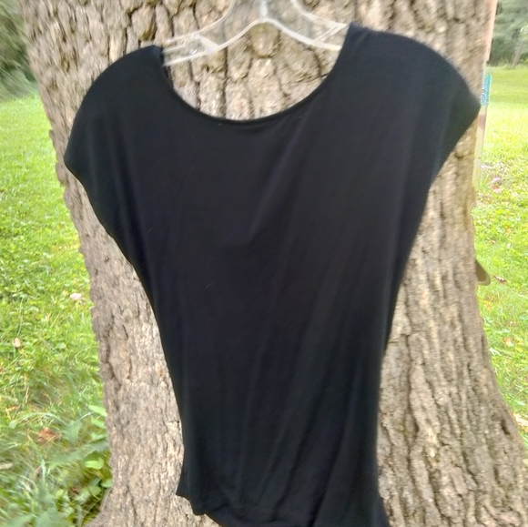 ⬇️ Price Drop!⬇️ New York and Company Stretch Blouse in size S - Picture 2 of 3